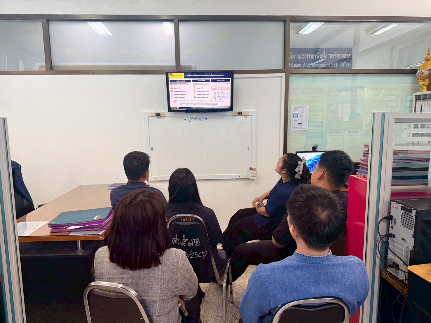 อำเภอชัยบาดาล โดยสำนักงานพัฒนาชุมชนอำเภอชัยบาดาล ร่วมรับฟังรายการ “CDD 5+1 Talk 2569 : พลังขับเคลื่อนชุมชนยั่งยืน” 